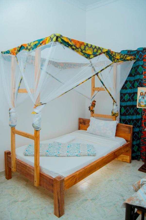 The Belle View Inn Bed & Breakfast Моши Экстерьер фото